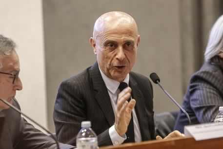 terrorismo-minniti-firma-per-l-espulsione-marocchino