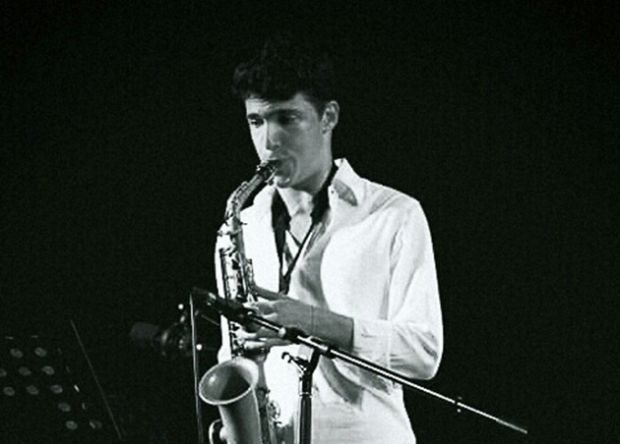 al-bflat-il-talento-isolano-elias-lapia-per-a-jazz-portrait-of-frank-sinatra