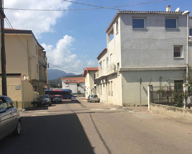 passaggio-del-giro-d-and-rsquo-italia-tortol-and-igrave-si-rif-and-agrave-il-look