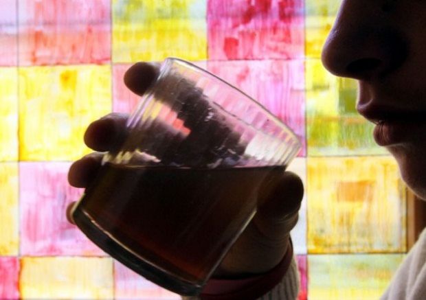 aumenta-l-abuso-di-alcol-fuori-pasto-3-7-milioni-di-grandi-bevitori