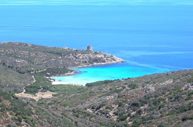 all-asinara-emissioni-zero-solo-auto-e-bus-elettrici