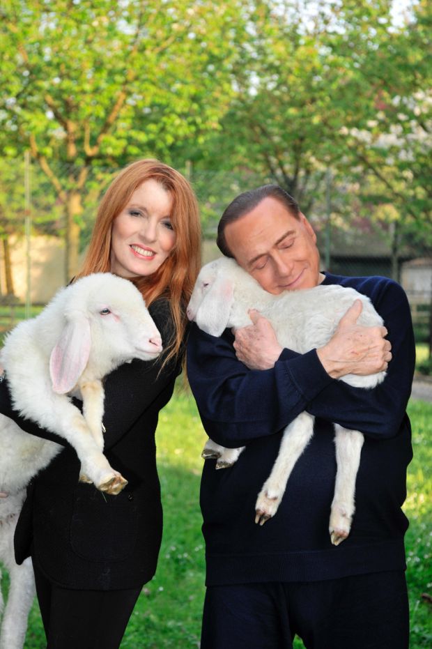 pasqua-appassionata-lettera-della-figlia-di-un-pastore-a-berlusconi-and-quot-noi-viviamo-di-agnelli-and-quot