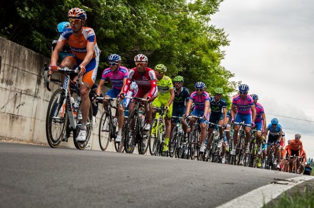 giro-trofeo-senza-fine-esposto-in-aeroporto-cagliari-elmas
