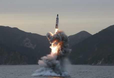 corea-del-nord-nuovo-test-missilistico-no-comment-di-trump