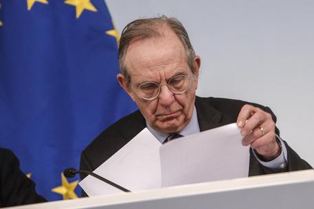padoan-and-quot-manovra-in-arrivo-stop-al-rialzo-dell-iva-and-quot