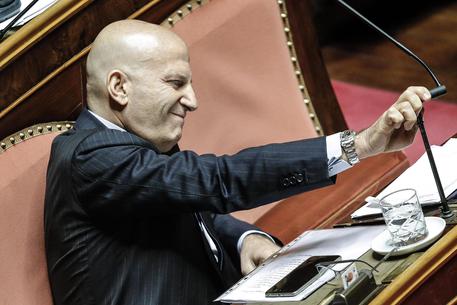 senato-accoglie-dimissioni-minzolini