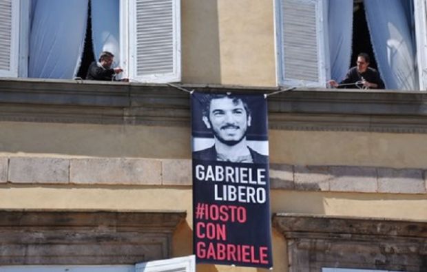 gabriele-del-grande-and-egrave-libero-aereo-atterrato-a-bologna