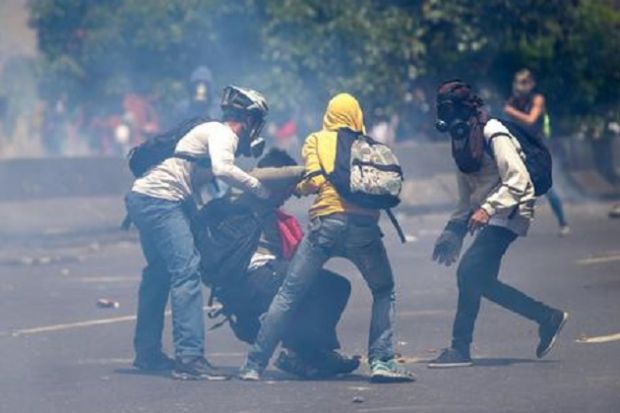 Venezuela: proteste venezuela-proteste-3-dimostranti-morti