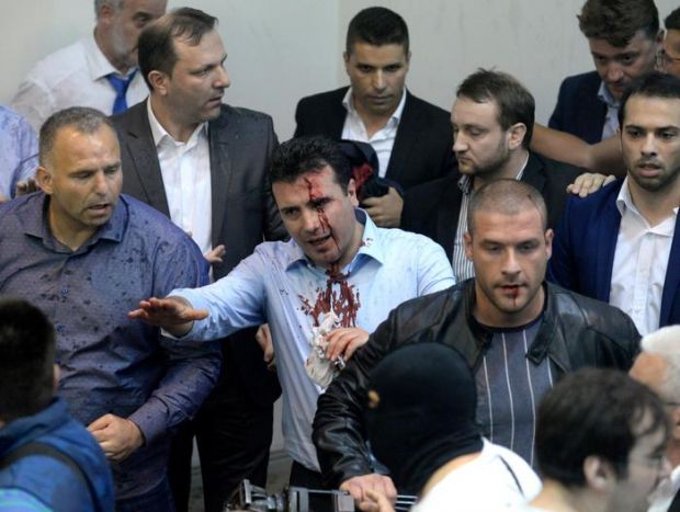 Macedonia macedonia-scontri-in-parlamento