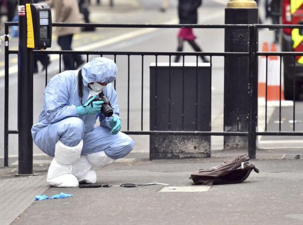 +++ Terrorismo: polizia spara e ferisce donna vicino a Londra terrorismo-polizia-spara-e-ferisce-donna-vicino-a-londra-4-arresti