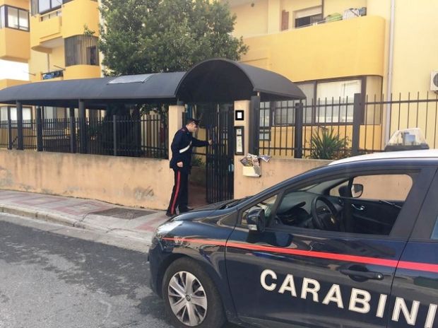 monserrato-inchiodato-da-riprese-mentre-incendia-macchina-arrestato