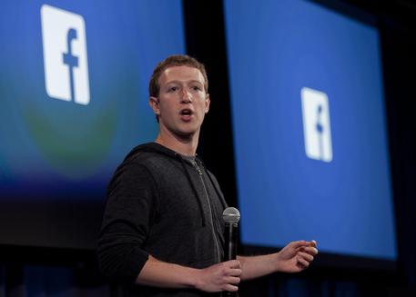 facebook-ammette-social-usato-da-governi-anche-per-fake-news