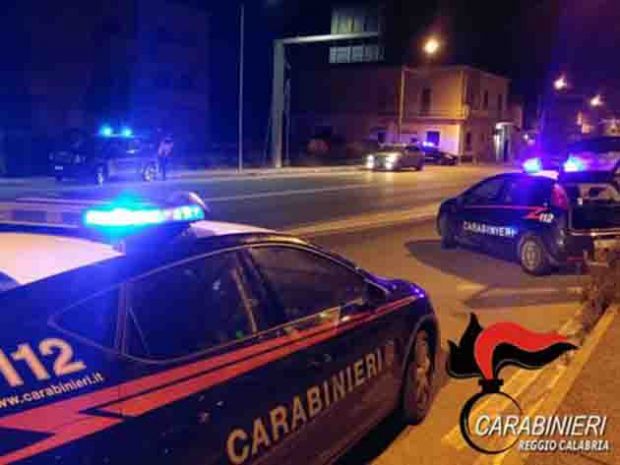 Raid vandalico in centro raid-vandalico-in-centro-decine-di-auto-danneggiate