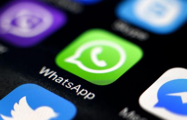 whatsapp-si-blocca-per-ore-poi-riparte