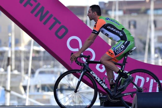 giro-subito-choc-doping-sospesi-due-italiani