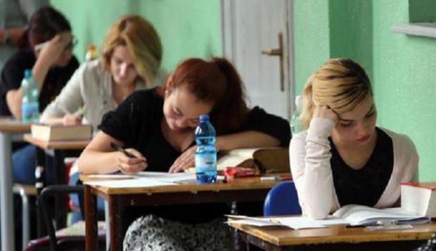 Solo 58% laureati occupato entro 3 anni solo-58-laureati-occupato-entro-3-anni