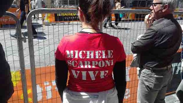 giro-d-italia-and-quot-michele-scarponi-vive-and-quot-fan-celebrano-campione-morto-in-incidente-stradale