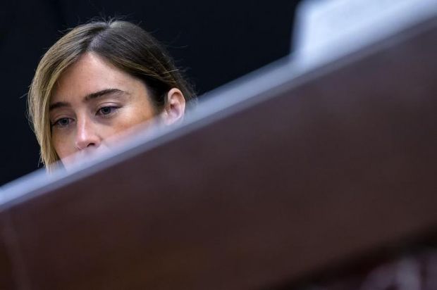 Boschi e le richieste ad Unicredit boschi-e-le-richieste-ad-unicredit-lei-smentisce-m5s-attacca