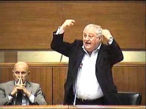 Protesta disabili protesta-disabili-dedoni-and-quot-arru-continua-a-non-dare-risposte-su-appalto-protesi-and-quot