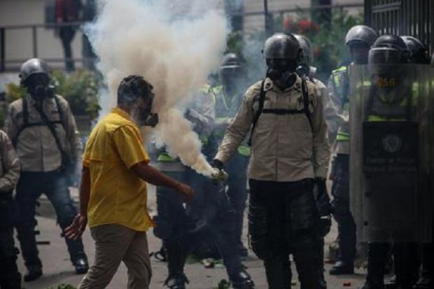 venezuela-44-morti-da-inizio-proteste