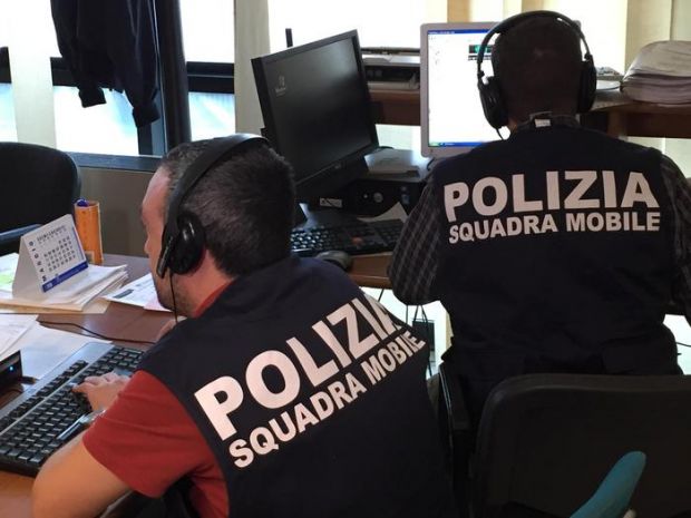 Foto pedopornografiche su pc foto-pedopornografiche-su-pc-arrestato