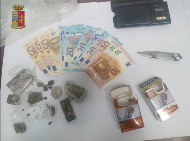cagliari-deteneva-droga-nella-sede-di-lavoro-arrestato-un-35enne