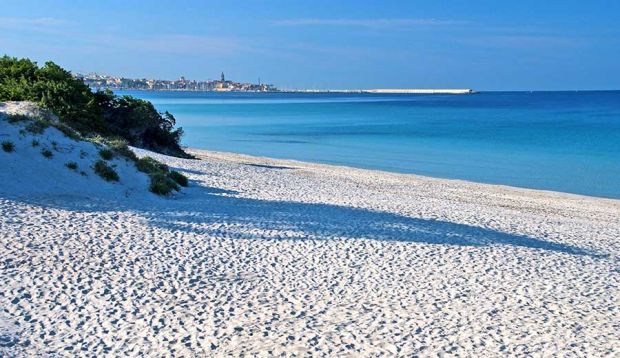 Alghero alghero-accessibilit-and-agrave-alle-spiagge-per-disabili-approvata-in-consiglio-mozione-5-stelle