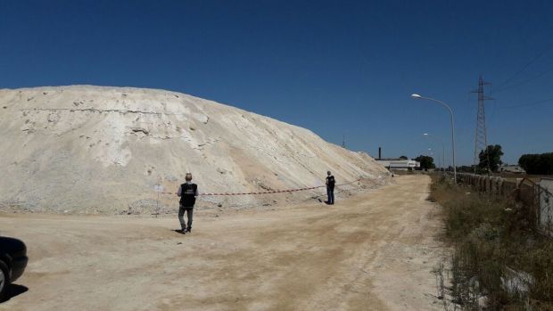 fluorsid-cava-sequestrata-a-monastir-sindaca-and-quot-preoccupati-per-conseguenze-ambientali-and-quot