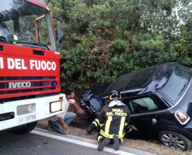 sorpasso-azzardato-violento-scontro-frontale-grave-una-52enne
