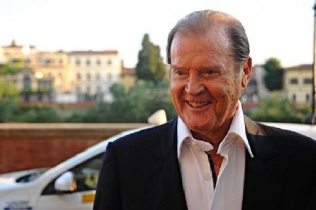 Morto Roger Moore morto-roger-moore-7-volte-james-bond