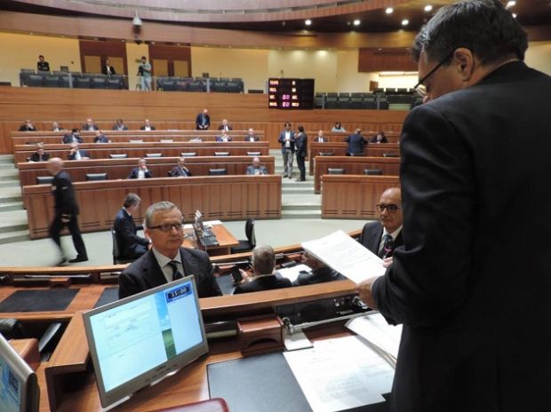 consiglio-regionale-giurano-fuoco-uds-e-contu-fi