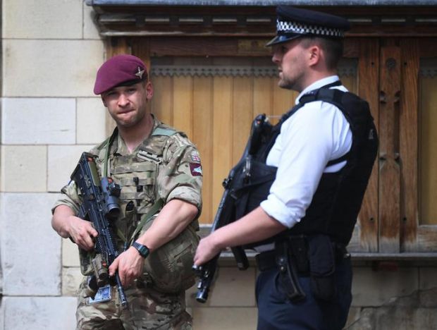 manchester-settimo-arresto-in-gb