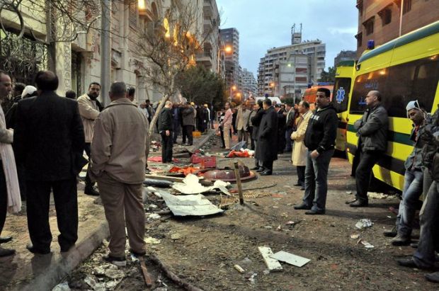attacco-in-egitto-ad-un-bus-di-cristiani-copti-almeno-23-morti