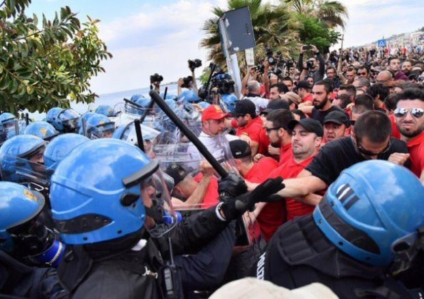 G7: scontri tra manifestanti e polizia g7-scontri-tra-manifestanti-e-polizia-poi-torna-la-calma