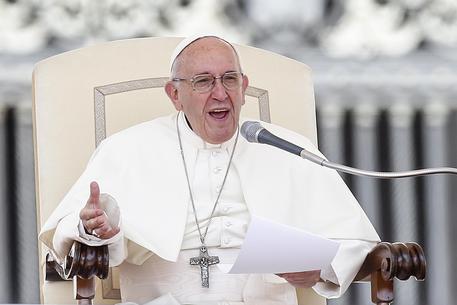 Papa: "Dio converta il cuore dei terroristi" papa-and-quot-dio-converta-il-cuore-dei-terroristi-and-quot