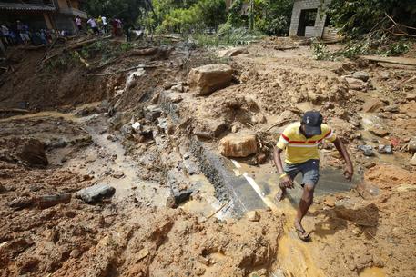 sri-lanka-frane-inondazioni-151-morti