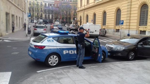 ancora-scippi-nel-centro-di-cagliari-ormai-and-egrave-allarme-sicurezza