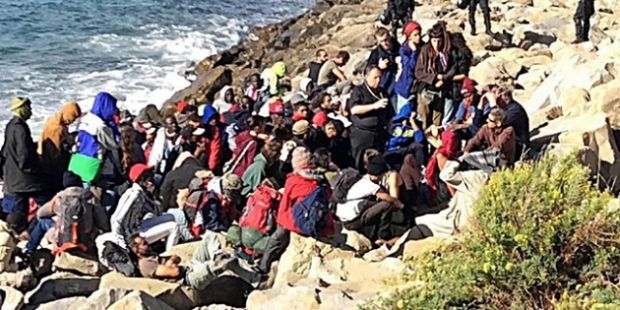 Macomer macomer-gina-falchi-movimento-cristiano-and-quot-no-all-arrivo-dei-migranti-a-macomer-and-quot