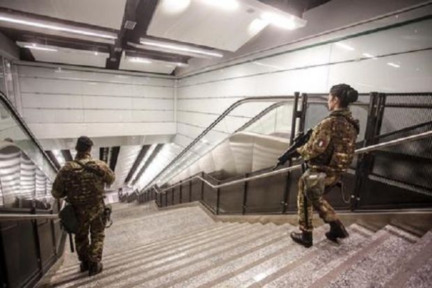 Armato di coltello in Metro armato-di-coltello-in-metro-arrestato
