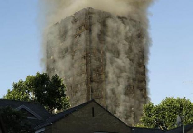 incendio-a-grenfell-tower-a-londra-ci-sono-dei-morti-testimoni-bimbi-lanciati-da-finestre