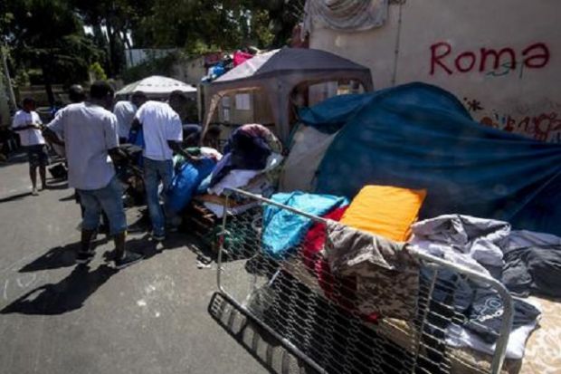 migranti-viminale-a-raggi-and-quot-non-c-e-emergenza-and-quot