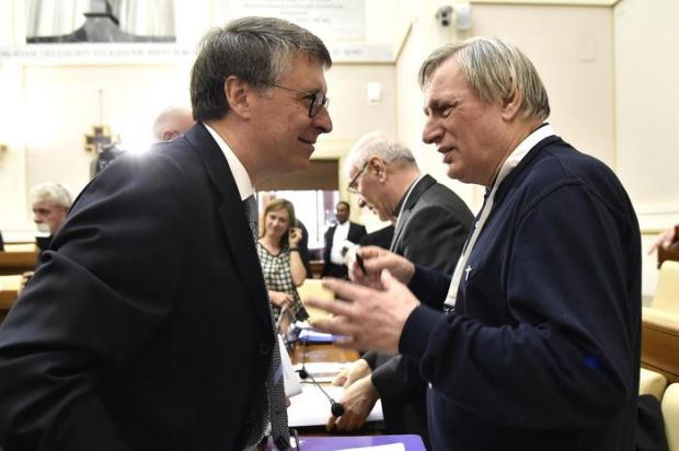 il-papa-contro-la-corruzione-cantone-and-egrave-novit-and-agrave-importante