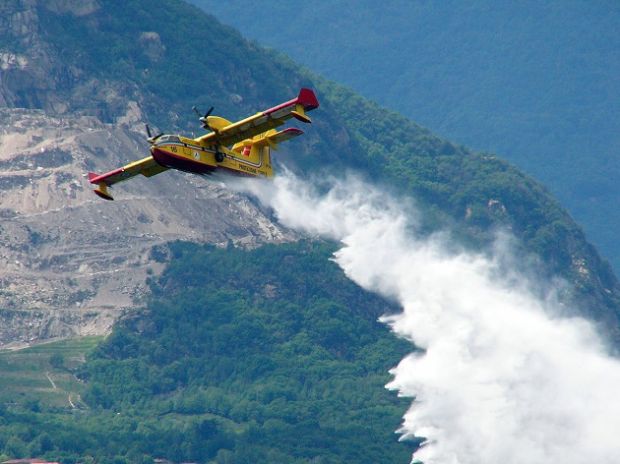 incendi-sino-al-30-giugno-un-canadair-a-olbia
