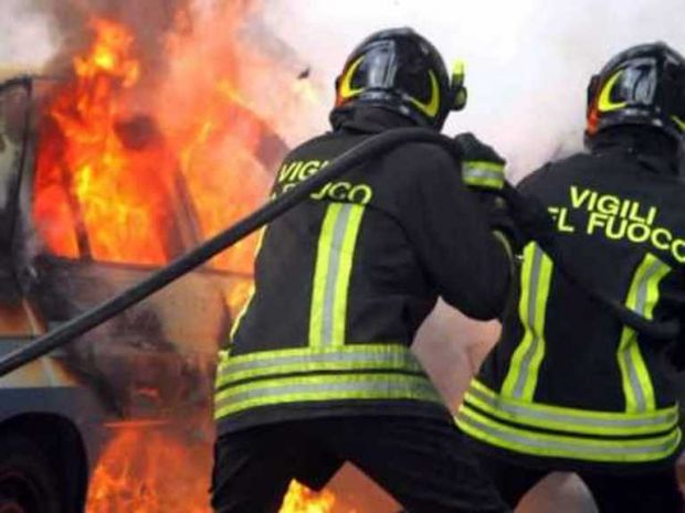 incendi-conapo-denuncia-vigili-fuoco-insufficienti-sistema-in-crisi