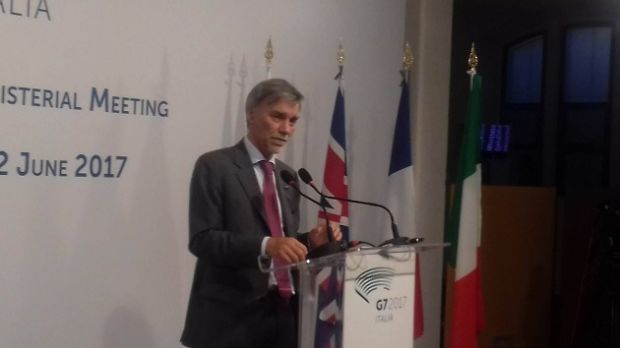 g7-trasporti-delrio-and-quot-rete-ferroviaria-sarda-in-tre-anni-and-quot