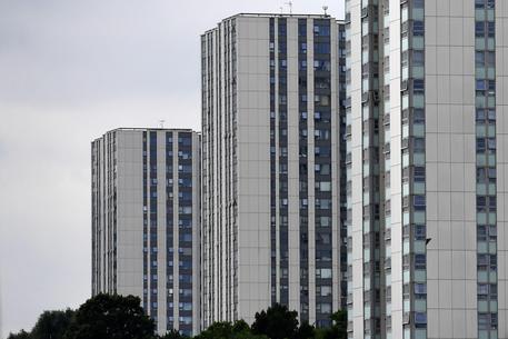 rogo-a-londra-evacuati-5-grattacieli