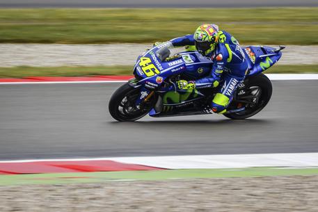 motogp-ad-assen-vince-valentino-rossi-e-riapre-il-campionato