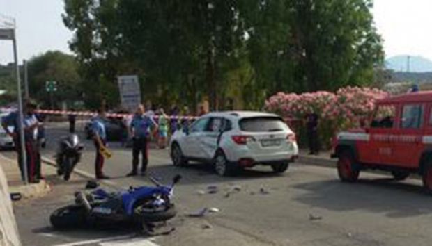 Frontale auto-moto frontale-auto-moto-morto-trentenne