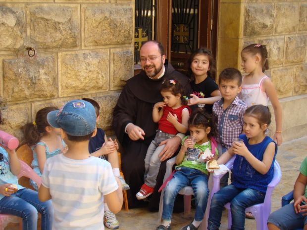 a-cagliari-il-parroco-francescano-di-aleppo-padre-ibrahim-alsabagh