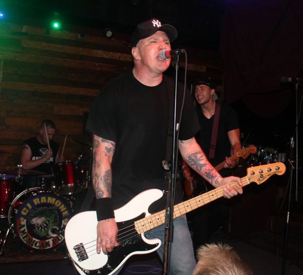 cj-ramone-la-leggenda-del-punk-in-concerto-a-cagliari-e-olbia